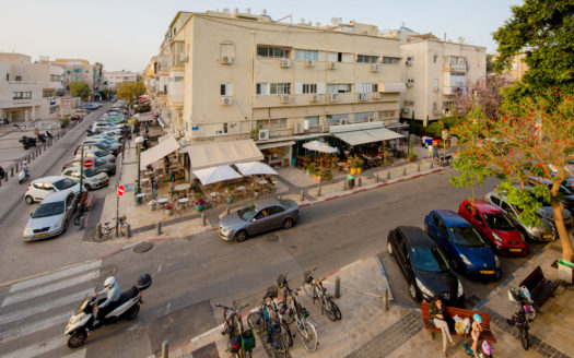 בזל פינת אשתורי הפרחי, ת״א – נמכר!