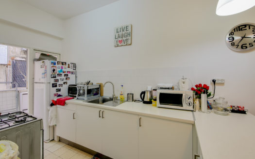 בזל פינת אשתורי הפרחי, ת״א – נמכר!