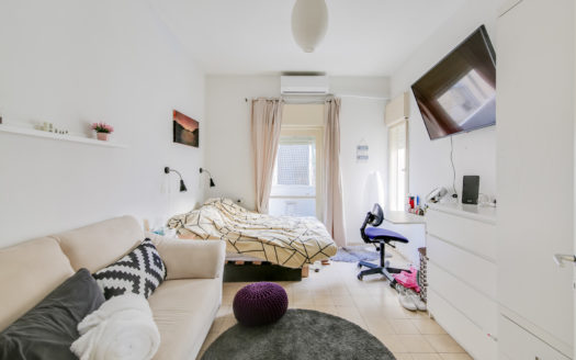 בזל פינת אשתורי הפרחי, ת״א – נמכר!