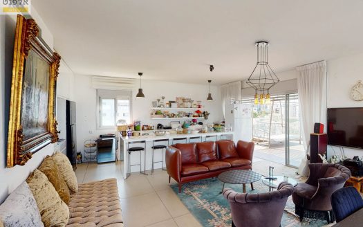 חנה רובינא, הרצליה – נמכר!