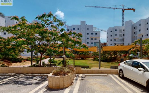 חנה רובינא, הרצליה – נמכר!