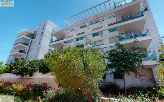 חנה רובינא, הרצליה – נמכר!