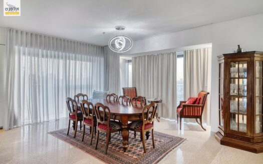 דירת יוקרה נדירה במגדל רמז!