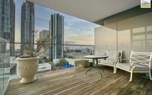 דירת יוקרה נדירה במגדל רמז!